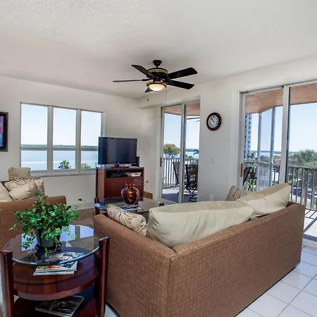 Island Beach Club 304, 2 Bedrooms, Pool, Elevator, Wifi, Sleeps 6, Bay View